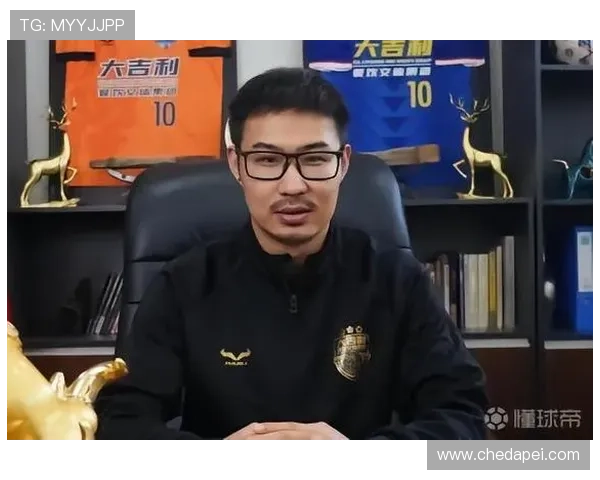 王栋三载助津门虎守护天津足球名片